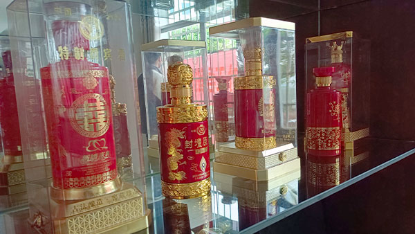 年終銷量飆升，把握純糧定制酒市場(chǎng)是關(guān)鍵