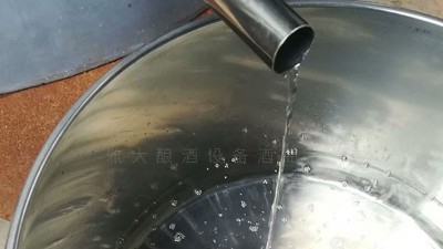 躲開不銹鋼釀酒設(shè)備蒸餾“雷區(qū)”，原來出酒快有絕招！