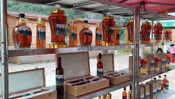農(nóng)村到處可見的野果，用烤酒設(shè)備釀成酒有補腎固精的功效！