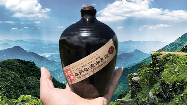 引進(jìn)烤酒設(shè)備開(kāi)酒坊，打造藏族特色青稞酒產(chǎn)業(yè)！