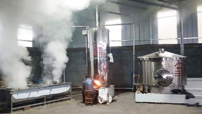 大酒廠在選擇大型釀酒設備時要注意什么？怎樣避坑？