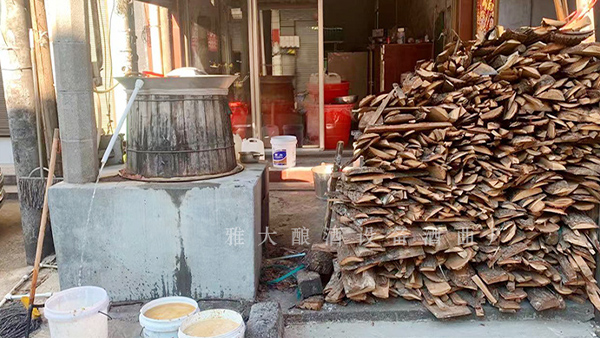 經(jīng)營5年的老酒坊遇危機，用這家的熟料釀酒設備、酒曲輕松化解！