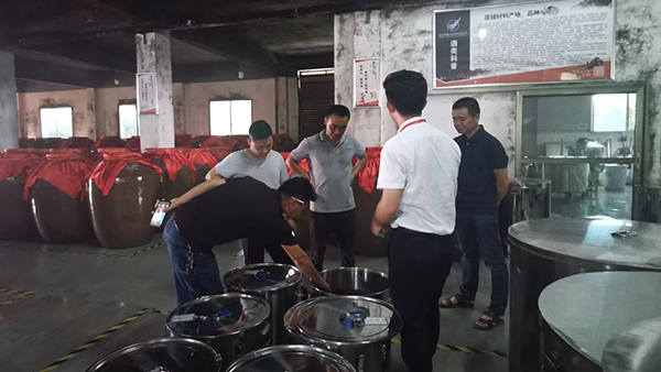 創(chuàng)業(yè)失敗后，引進(jìn)電加熱釀酒設(shè)備，利用閑置廠房釀酒！